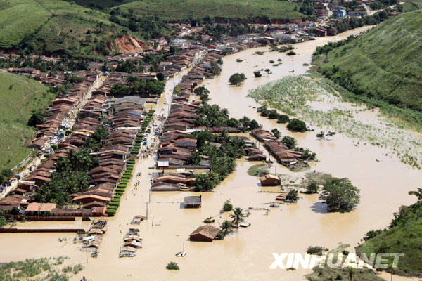 巴西阿拉戈斯州发生洪灾