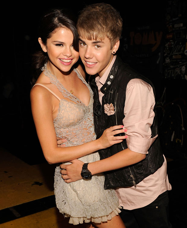 Singer Selena Gomez Justin Bieber attend the Teen Choice Awards