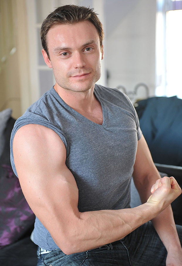 励志!大胖子减肥变肌肉男神(图)