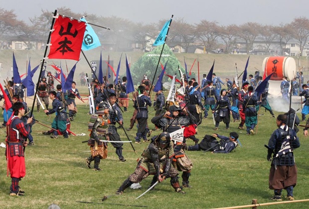 日本山形县再办米泽上杉祭重现战国时代场面 国际频道 新华网