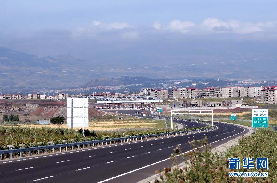 （国际&middot;出访配合）（1）非洲大陆上的&ldquo;美丽中国路&rdquo;