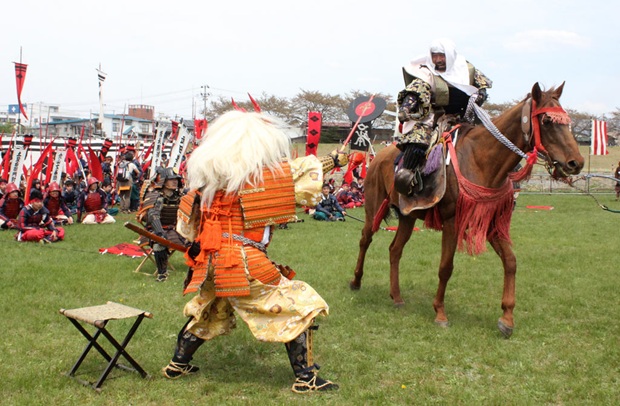 日本山形县再办米泽上杉祭重现战国时代场面 国际频道 新华网