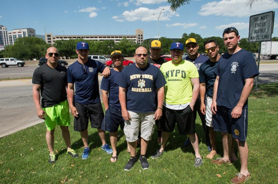 纽约警察棒球队装备被偷比赛流产众警傻眼（图）