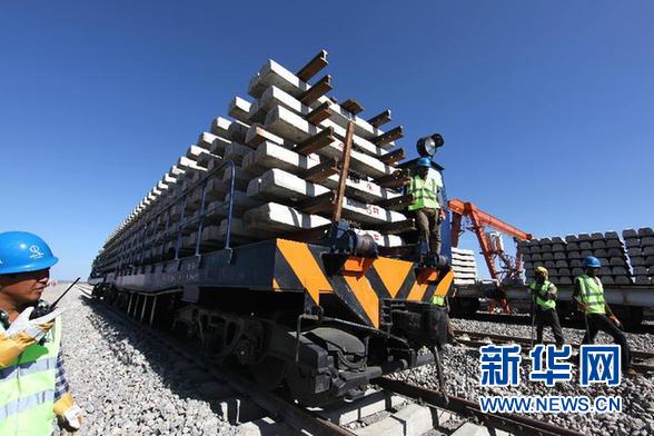 （XHDW）（2）海外首次采用&ldquo;中国标准&rdquo;的电气化铁路全面铺轨