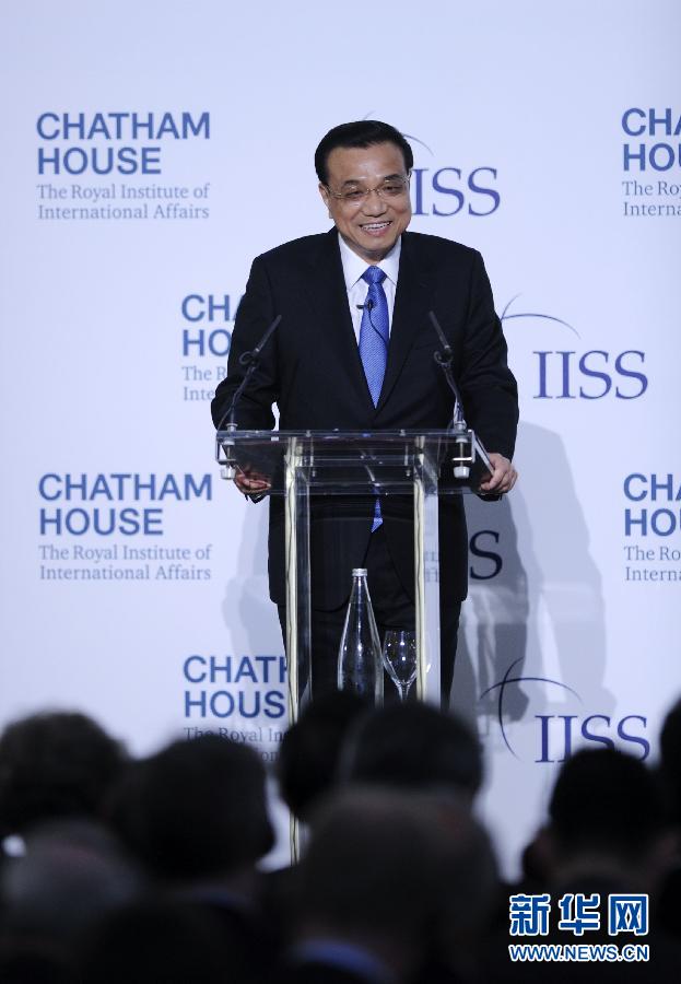 6月18日,国务院总理李克强在伦敦金融城市长官邸面向英国皇家国际问题研究所和国际战略研究所两大智库发表题为《共建包容发展的美好世界》的演讲。新华社记者 张铎 摄 6月18日,国务院总理李克强在伦敦金融城市长官邸面向英国皇家国际问题研究所和国际战略研究所两大智库发表题为《共建包容发展的美好世界》的演讲。新华社记者 张铎 摄
