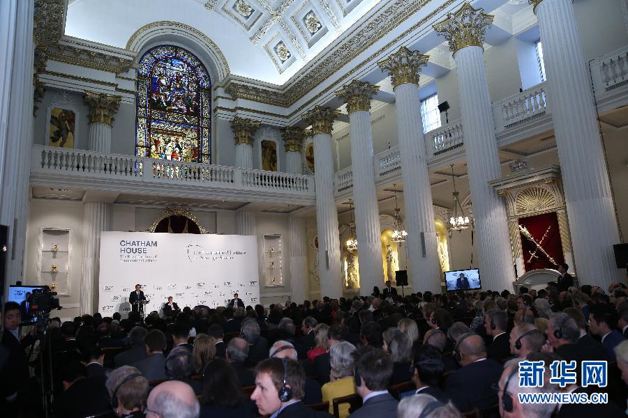 6月18日,国务院总理李克强在伦敦金融城市长官邸面向英国皇家国际问题研究所和国际战略研究所两大智库发表题为《共建包容发展的美好世界》的演讲。新华社记者 庞兴雷 摄 6月18日,国务院总理李克强在伦敦金融城市长官邸面向英国皇家国际问题研究所和国际战略研究所两大智库发表题为《共建包容发展的美好世界》的演讲。新华社记者 庞兴雷 摄
