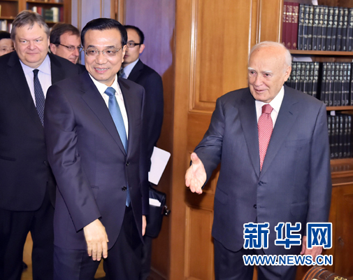 6月20日,国务院总理李克强在雅典总统府会见希腊总统帕普利亚斯。新华社记者 李涛 摄 6月20日,国务院总理李克强在雅典总统府会见希腊总统帕普利亚斯。新华社记者 李涛 摄