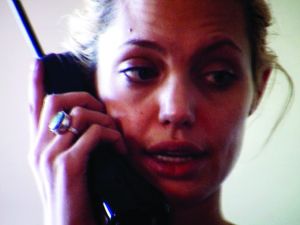 朱莉被曝光的吸毒旧照