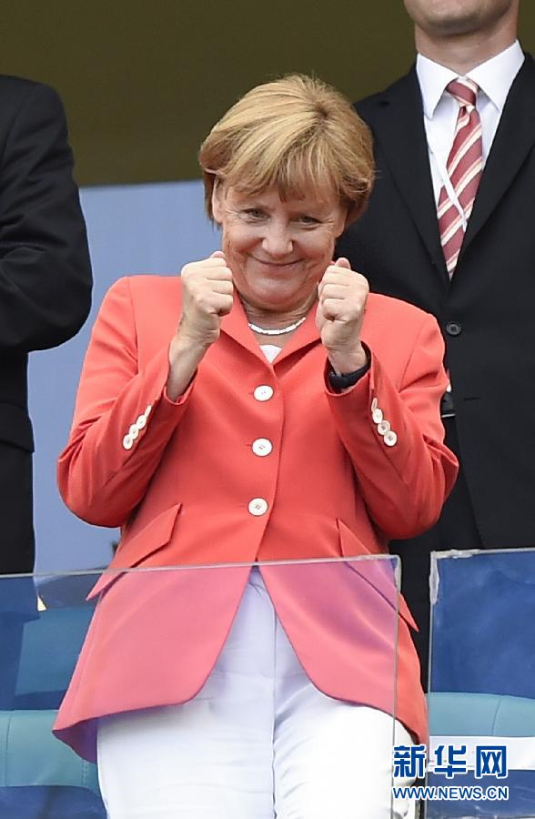 （国际&middot;人物天下）（2）德国总理默克尔：从&ldquo;小姑娘&rdquo;到&ldquo;铁娘子&rdquo;
