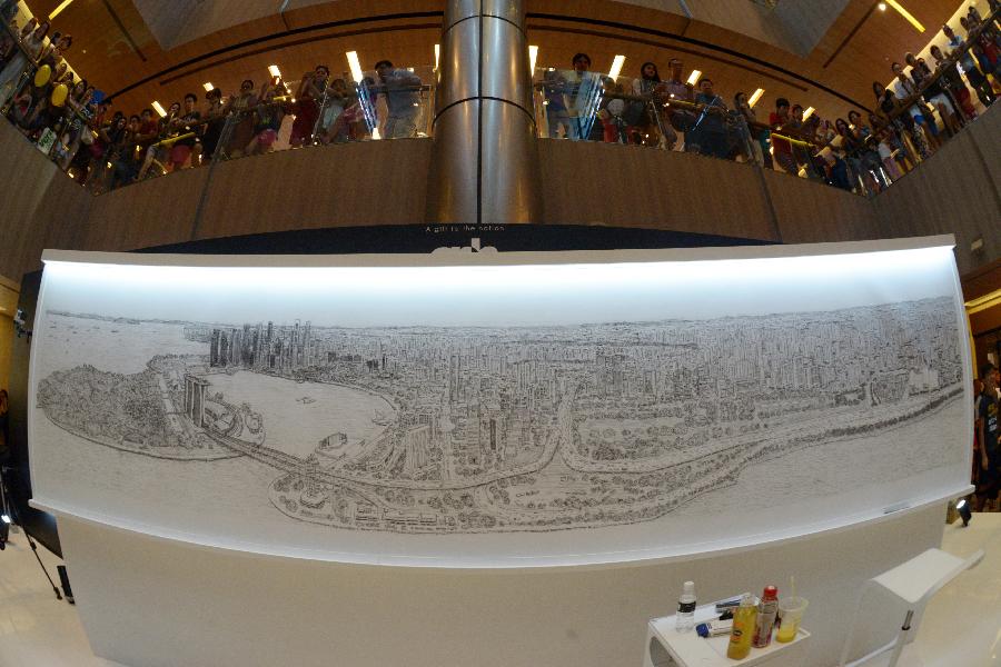 （国际）（4）英国画家史蒂芬&middot;威尔夏完成新加坡全景图