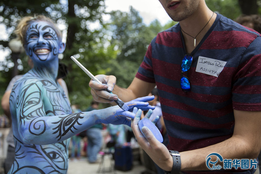 纽约举办裸模人体彩绘(高清组图)