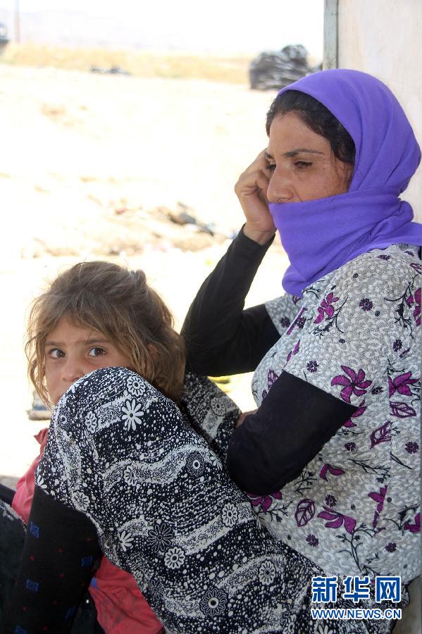（国际）（2）伊拉克雅兹迪教难民逃往叙伊边境