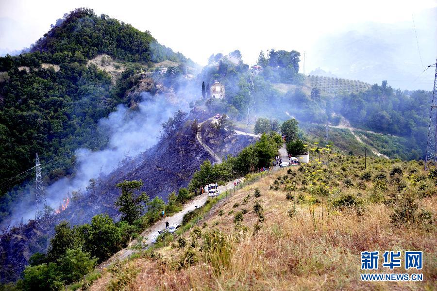 （国际）（1）意大利两架&ldquo;狂风&rdquo;式战斗机相撞并坠毁