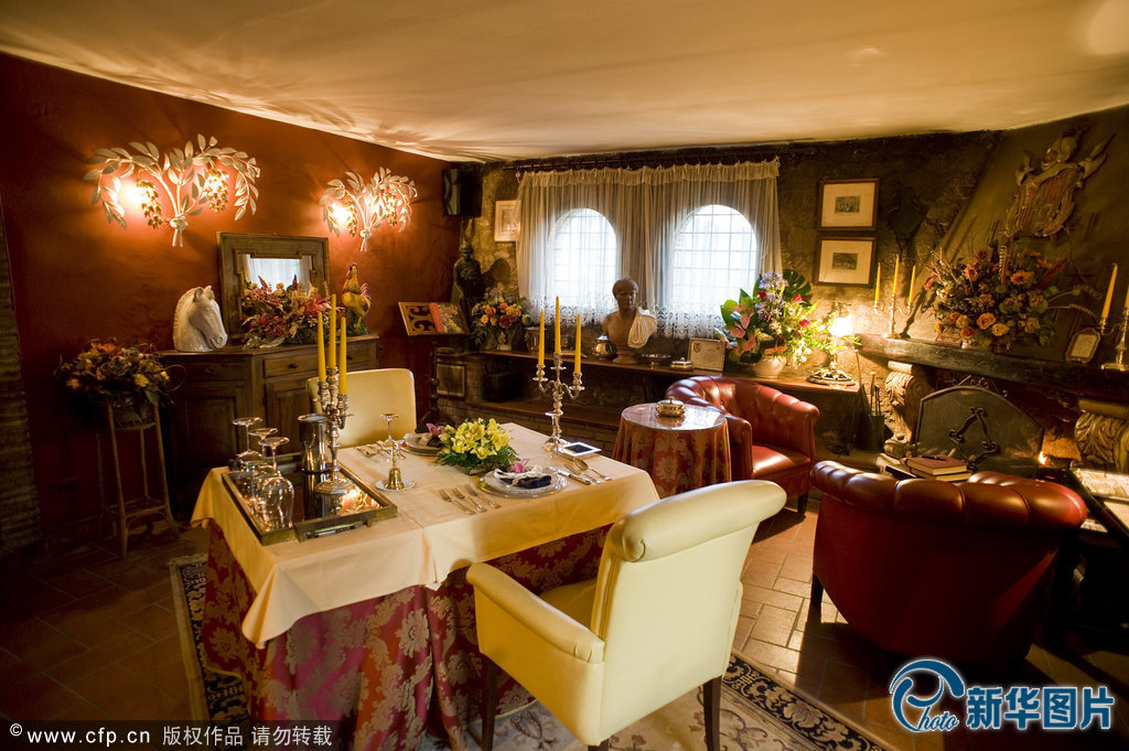 世界最小餐厅仅限两人同时用餐 成情侣专属浪