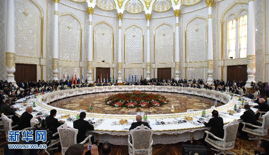 9月12日,上海合作组织成员国元首理事会第十四次会议在塔吉克斯坦首都杜尚别举行。国家主席习近平出席会议并发表重要讲话。新华社记者马占成摄 9月12日,上海合作组织成员国元首理事会第十四次会议在塔吉克斯坦首都杜尚别举行。国家主席习近平出席会议并发表重要讲话。新华社记者马占成摄