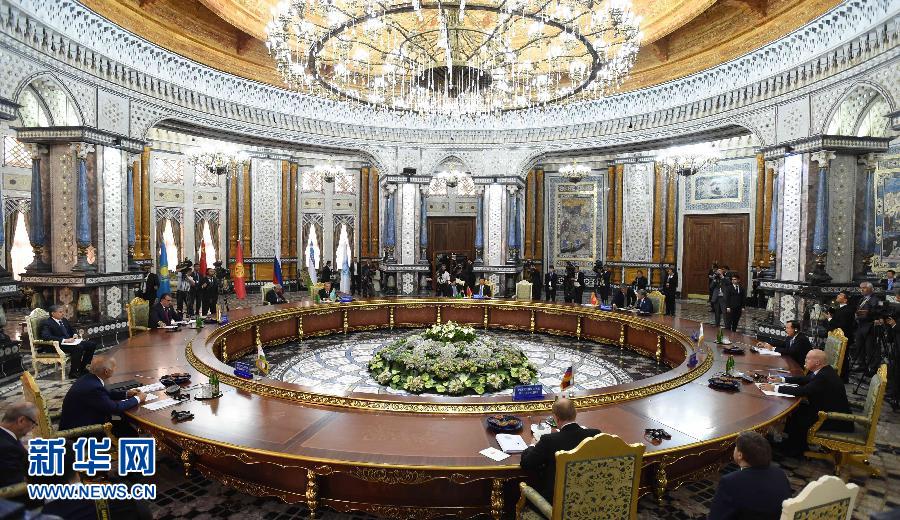 9月12日，上海合作组织成员国元首理事会第十四次会议在塔吉克斯坦首都杜尚别举行。国家主席习近平出席会议并发表重要讲话。新华社记者马占成摄 