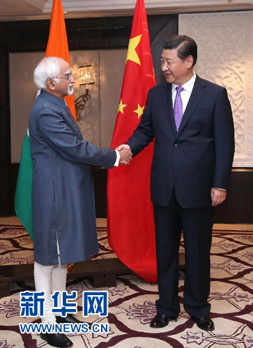 9月18日,国家主席习近平在新德里会见印度副总统兼联邦院议长安萨里。 新华社记者 庞兴雷 摄 9月18日,国家主席习近平在新德里会见印度副总统兼联邦院议长安萨里。 新华社记者 庞兴雷 摄