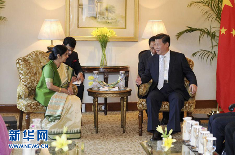 9月18日,国家主席习近平在新德里会见印度外长斯瓦拉杰。新华社记者 张铎 摄 9月18日,国家主席习近平在新德里会见印度外长斯瓦拉杰。新华社记者 张铎 摄
