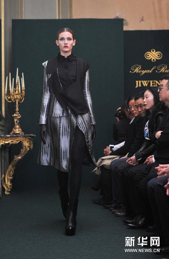（国际）（3） 中国成衣秀助兴中法时尚峰会