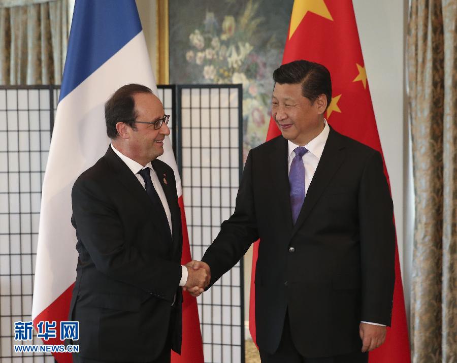 11月16日,国家主席习近平在澳大利亚布里斯班会见法国总统奥朗德。 新华社记者丁林摄 11月16日,国家主席习近平在澳大利亚布里斯班会见法国总统奥朗德。 新华社记者丁林摄