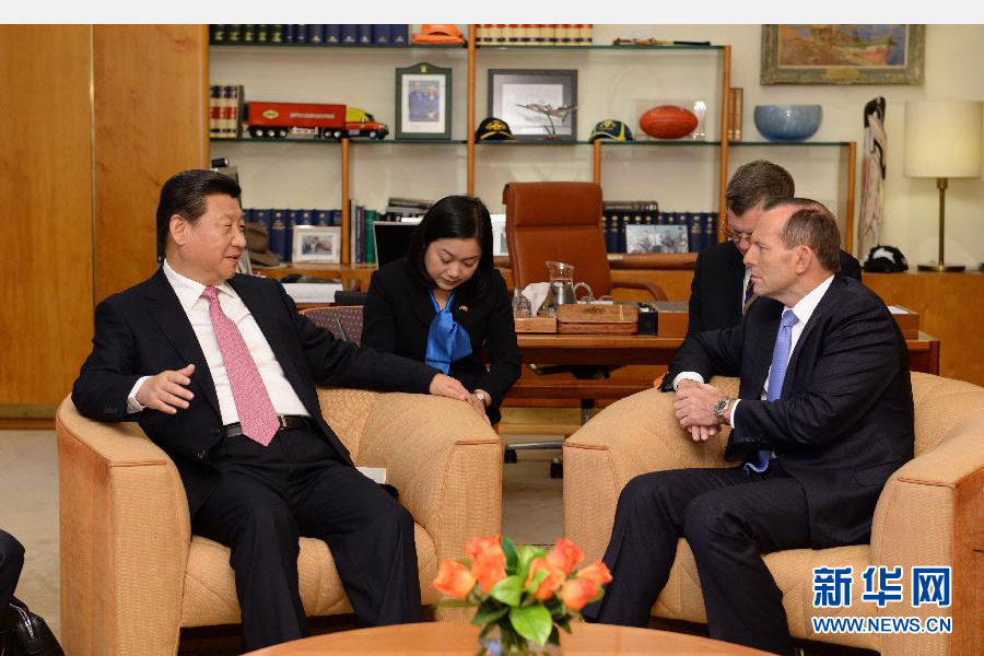 11月17日，中國國家主席習近平與澳大利亞總理阿博特在澳大利亞首都堪培拉舉行會談。 新華社記者 馬佔成 攝