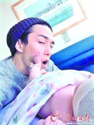 戚薇喜得爱女李承铉晒女儿照片：myQueen（图）