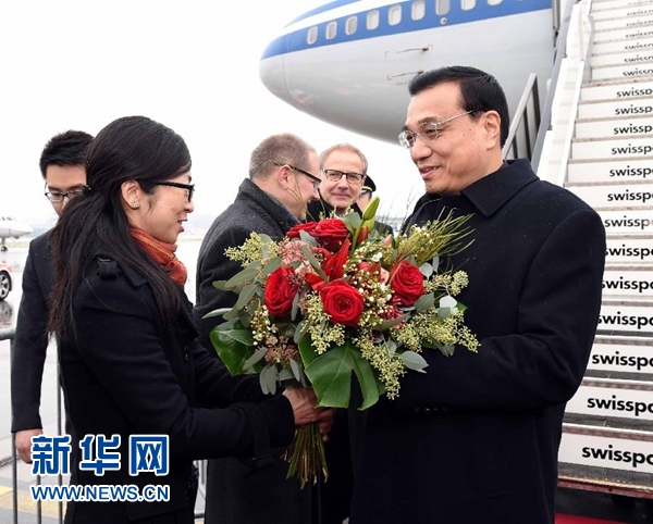 1月20日，中國國務院總理李克強抵達瑞士蘇黎世，出席達沃斯世界經濟論壇年會並對瑞士進行工作訪問。 新華社記者 饒愛民 攝