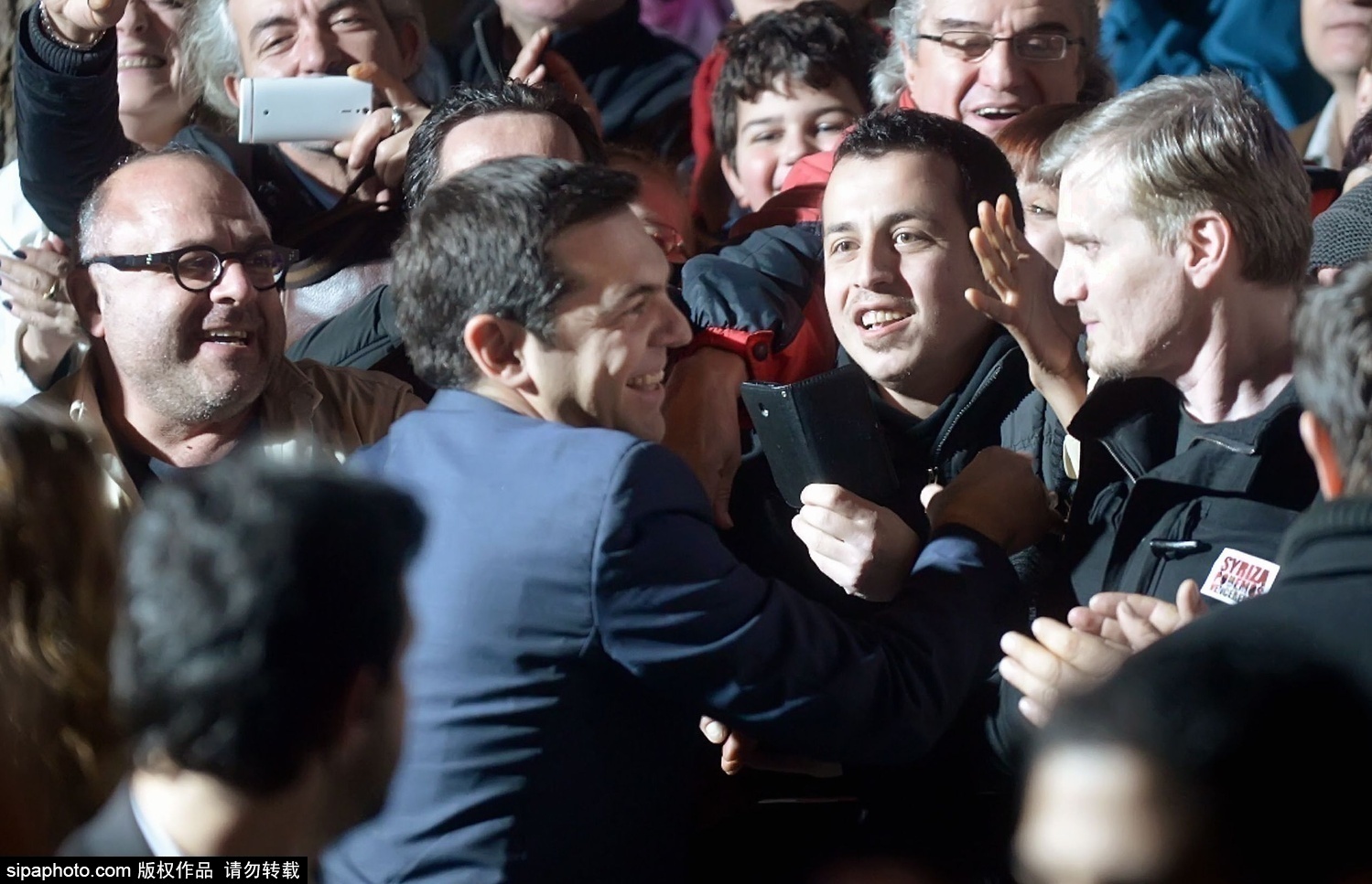 希腊激进左翼联盟大选获胜 齐普拉斯发表胜利演说