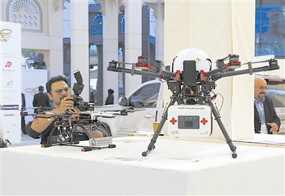 迪拜举行无人机公益应用大赛：医用无人机亮相