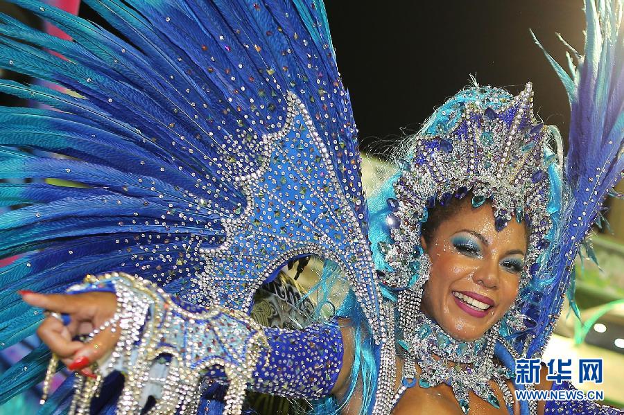 （国际）（2）里约狂欢节开启桑巴游行
