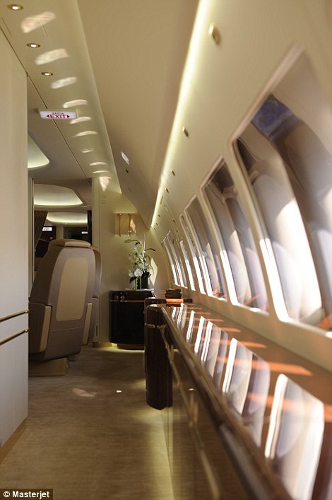 英王储夫妇访美豪华包机内部曝光