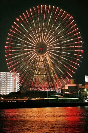 日本大阪巨型摩天轮开始亮灯夜景绚丽壮观（图）