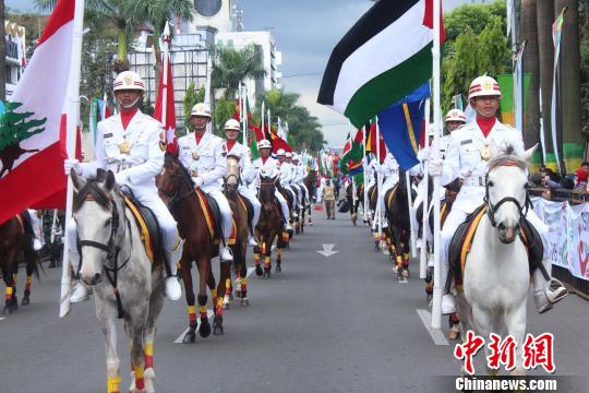 印尼旅游部万隆举办盛大亚非文化国际巡游