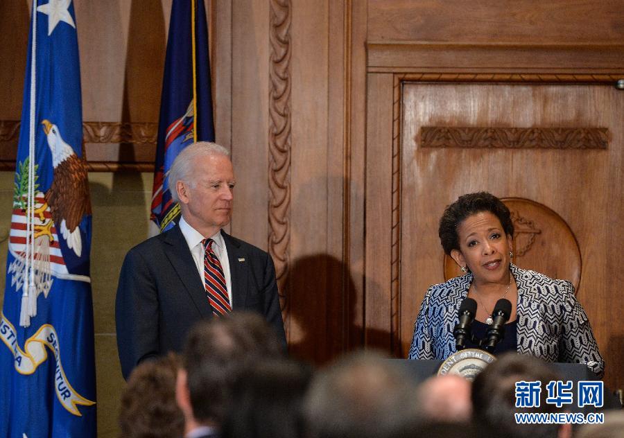 （国际）（2）美国首名非洲裔女司法部长宣誓就职