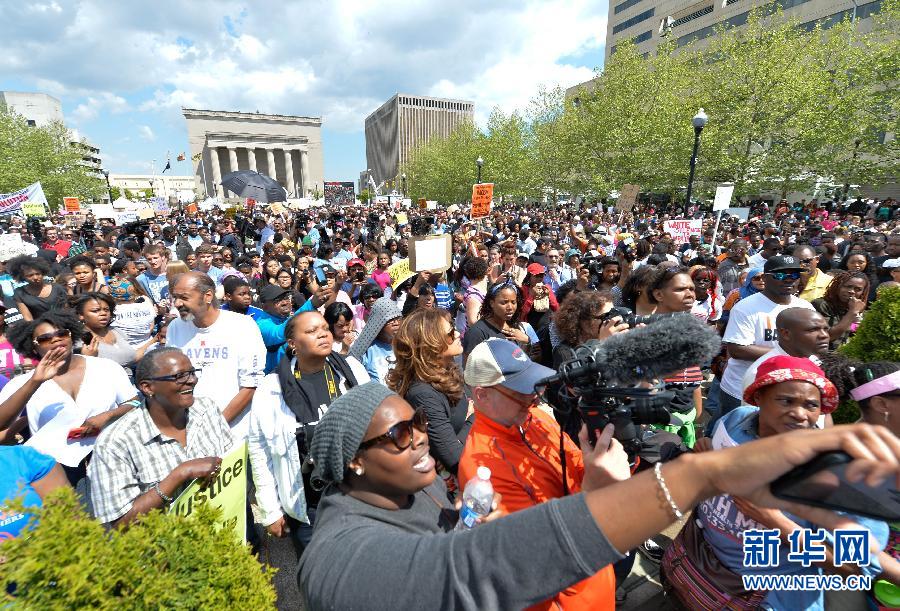 （国际）（8）巴尔的摩举行大规模集会