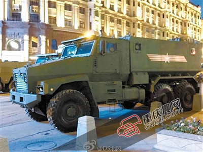 &ldquo;台风&rdquo;模块装甲卡车 新型&ldquo;台风&rdquo;模块装甲卡车属于特种战车，使用了陶瓷装甲材料，车底和轮胎能承受8公斤炸药冲击力，车上安装了车载信息控制系统，可监测和控制发动机的运行情况、路况、速度和位置信息。其用途是将特种部队运送至行动低点，并直接参与特种行动。