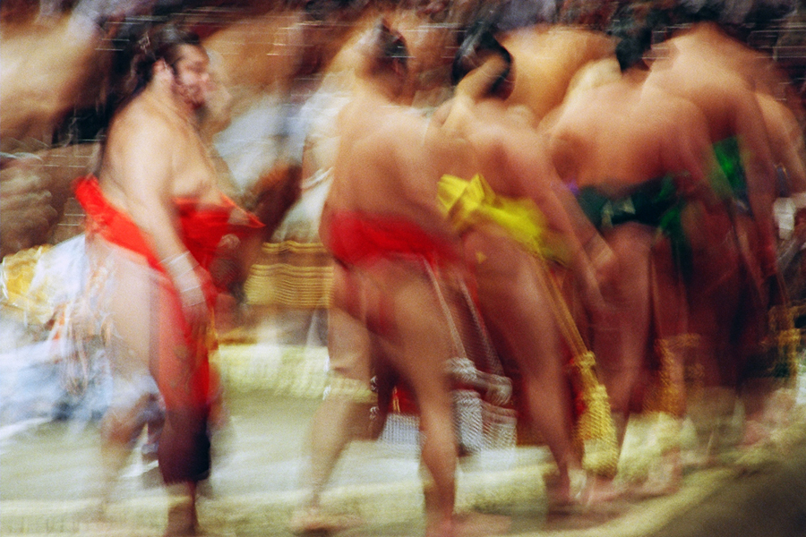 意大利摄影师拍日本相扑&ldquo;优雅巨人&rdquo;