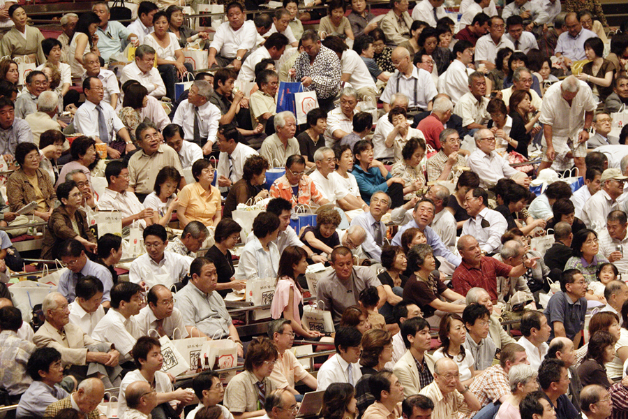 意大利摄影师拍日本相扑&ldquo;优雅巨人&rdquo;