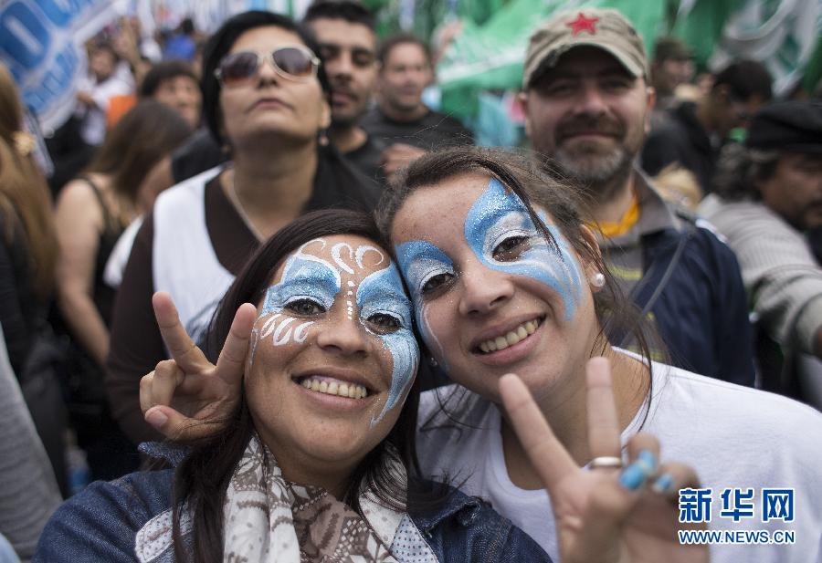（国际）（2）阿根廷举行盛大国庆日庆祝活动