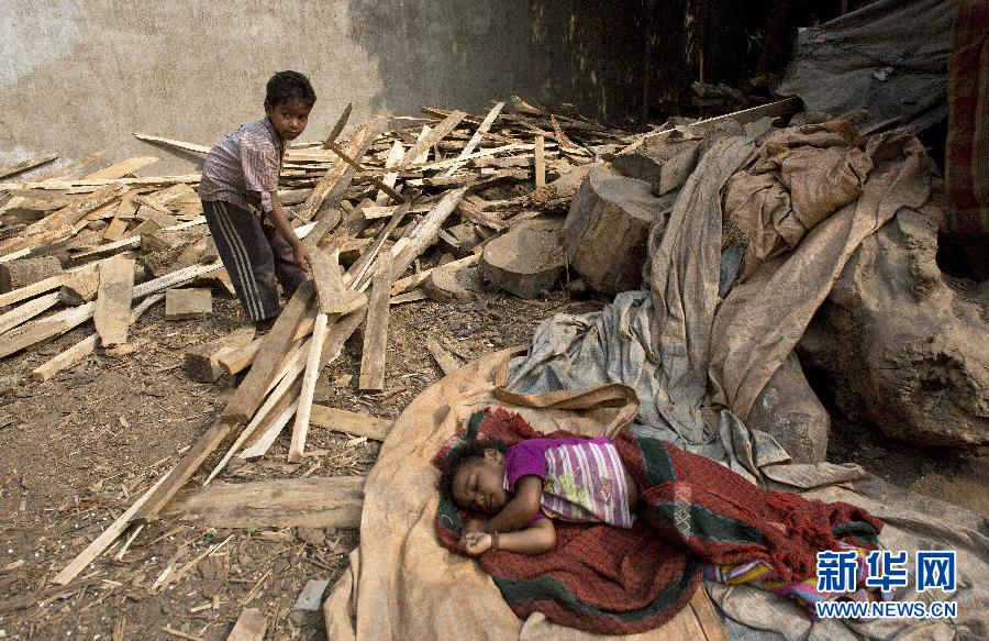 （国际&middot;编辑连线）（2）世界无童工日：把童年还给孩子