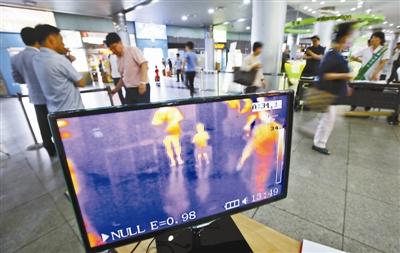 韩国派出军医抗击MERS 疫情带火泡菜销售