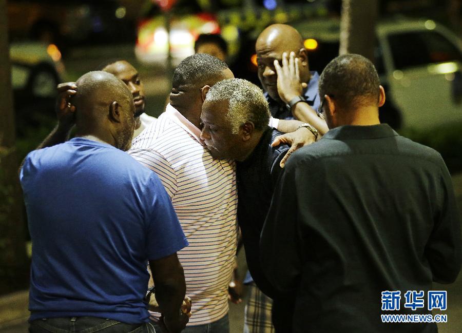 （国际）（3）美国一白人枪手袭击黑人教堂造成9人死亡 