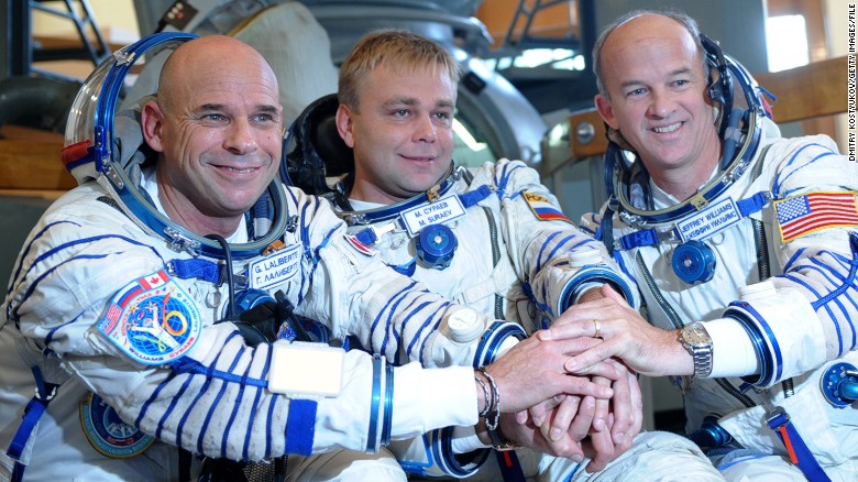 全球唯一自费太空游训练过程大揭秘:适应失重生活