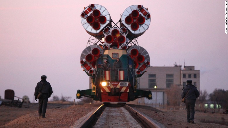全球唯一自费太空游训练过程大揭秘:适应失重生活