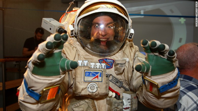 全球唯一自费太空游训练过程大揭秘:适应失重生活