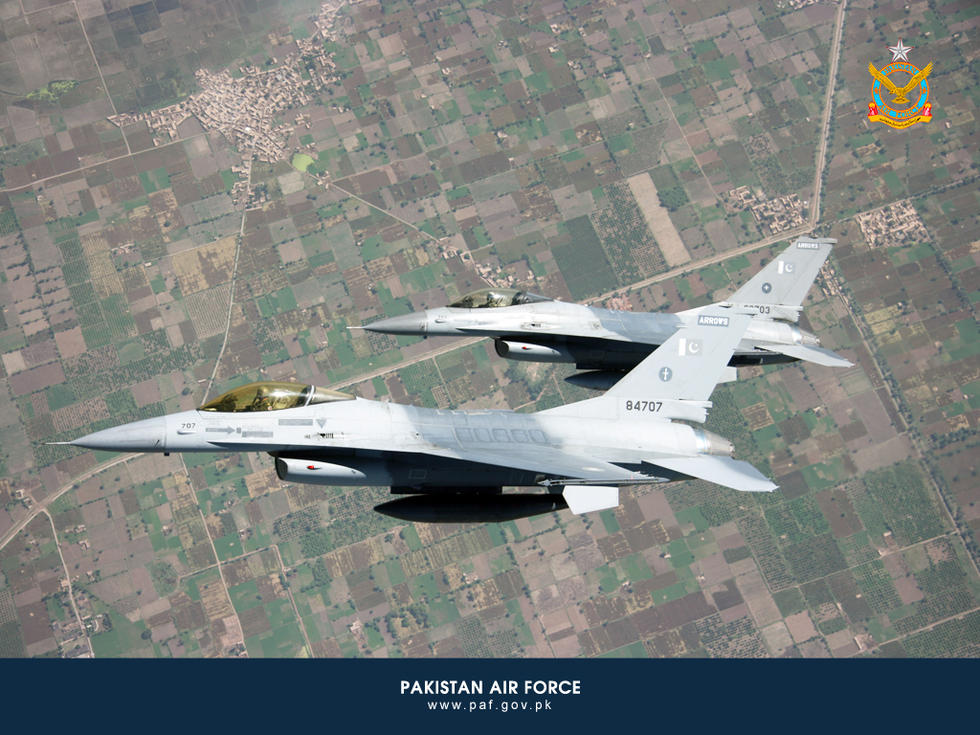 巴基斯坦空军宣传照曝光 中国装备唱主角