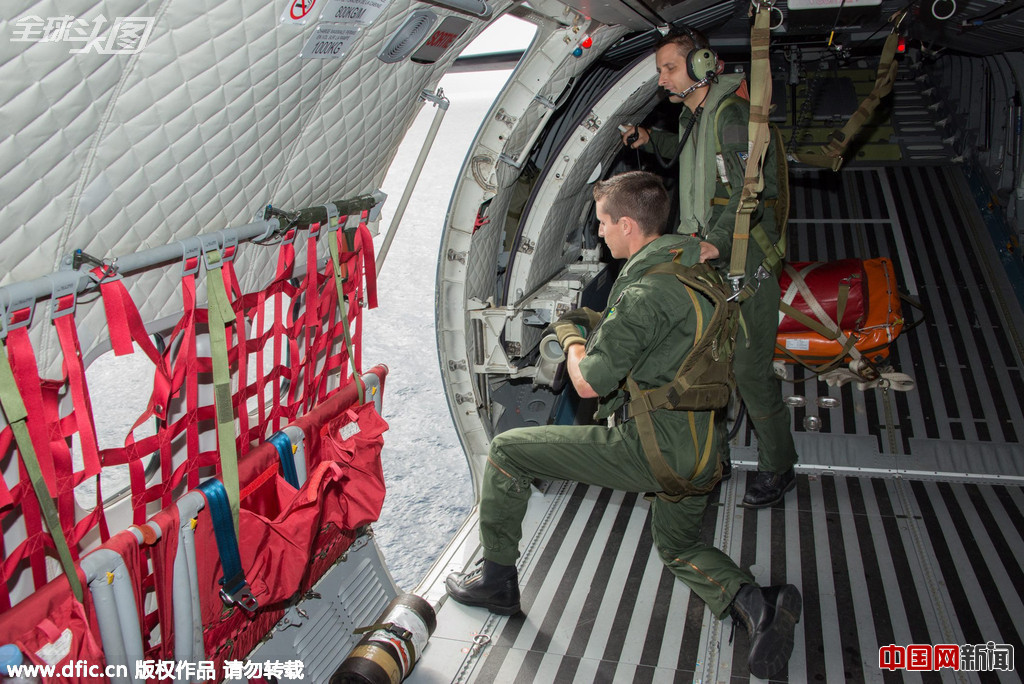 法国出动海陆空力量在留尼汪岛搜寻MH370残骸