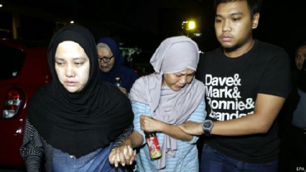 印尼官员：发现失联客机残骸 伤亡不详