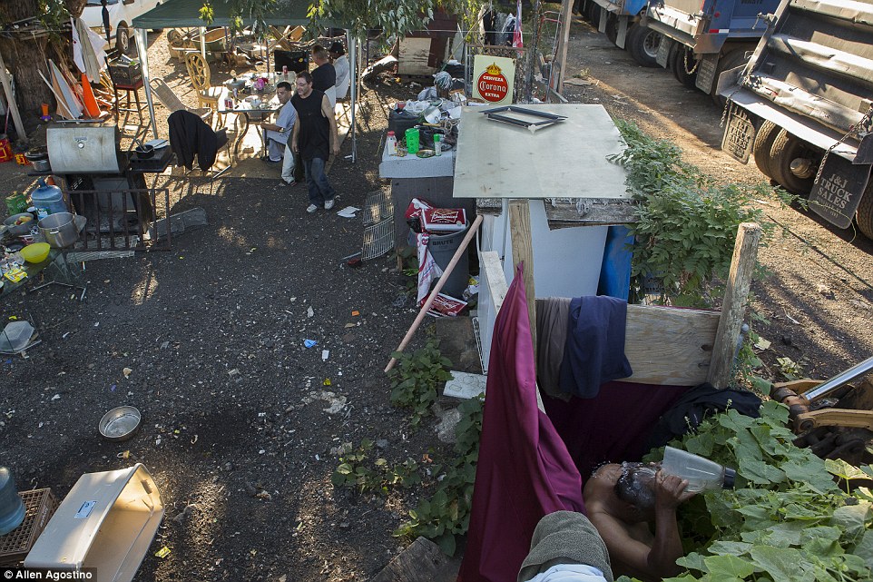 摄影师十四个月跟拍纽约贫民窟