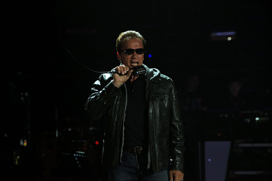 施瓦辛格现身为《好声音》录制开场